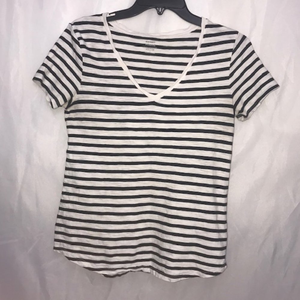 Old Navy striped T-shirt Black/White